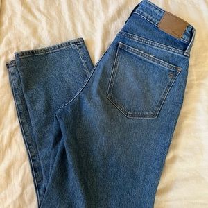 Madewell petite curvy perfect vintage straight jean size 28p